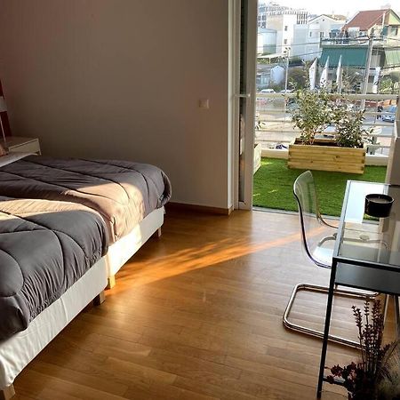 Spacious And Sunkissed 3Br & 2 Bathrooms Apartment Atene Esterno foto