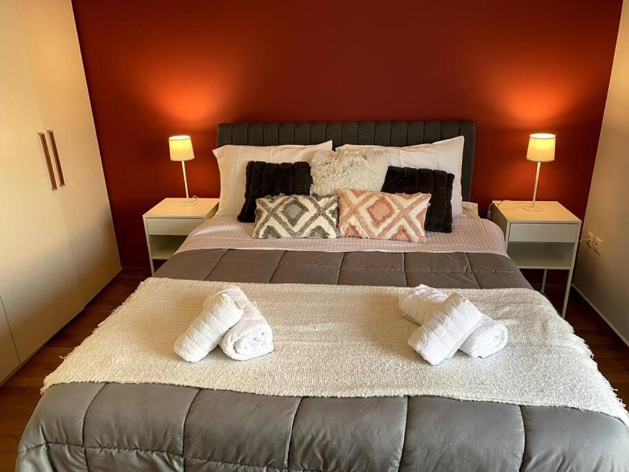 Spacious And Sunkissed 3Br & 2 Bathrooms Apartment Atene Esterno foto