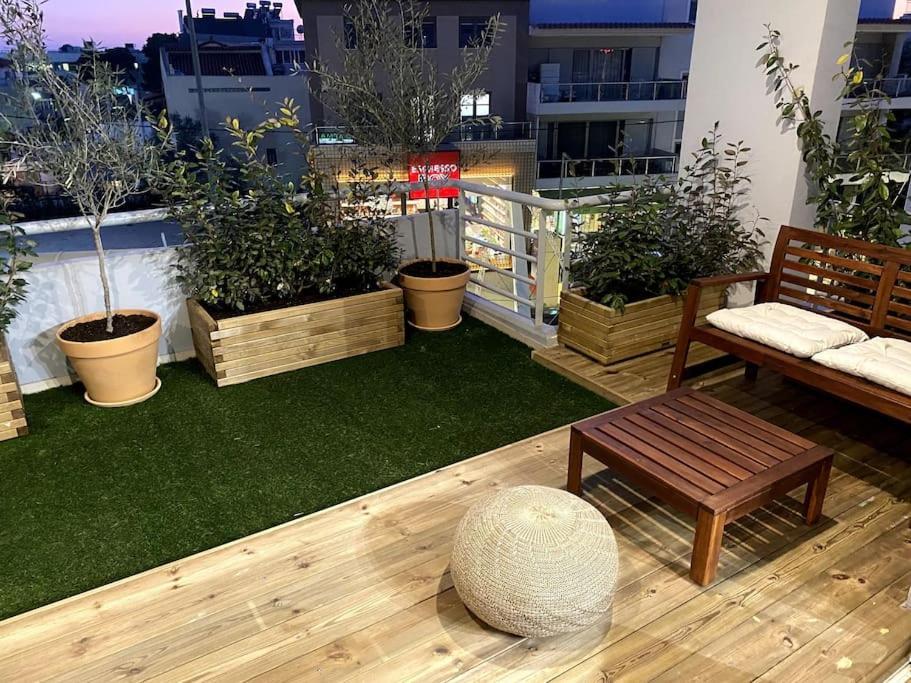 Spacious And Sunkissed 3Br & 2 Bathrooms Apartment Atene Esterno foto