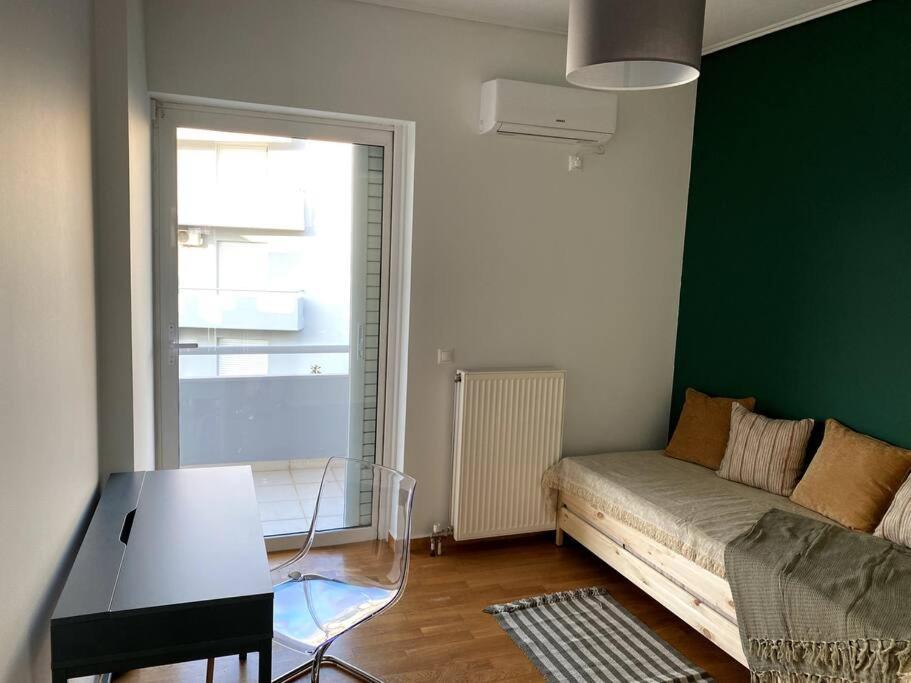 Spacious And Sunkissed 3Br & 2 Bathrooms Apartment Atene Esterno foto