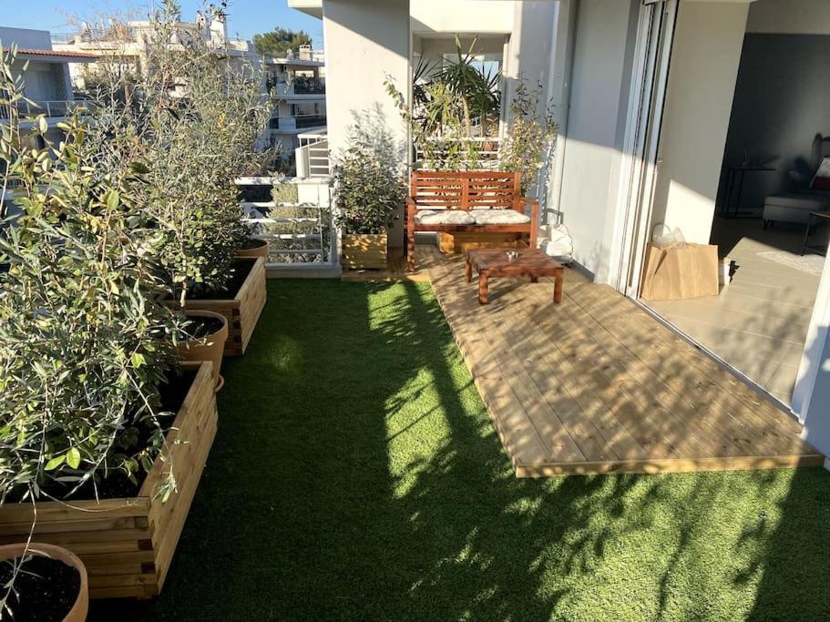Spacious And Sunkissed 3Br & 2 Bathrooms Apartment Atene Esterno foto