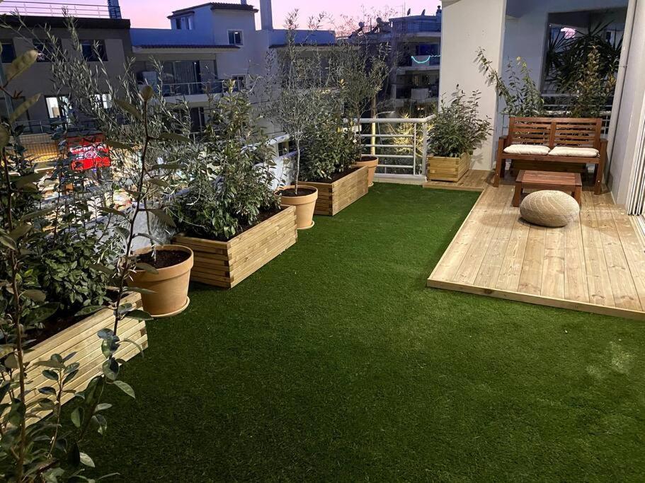Spacious And Sunkissed 3Br & 2 Bathrooms Apartment Atene Esterno foto
